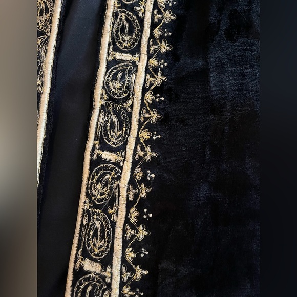 Soft surroundings Elegant Black and Gold Women's Jacket Size Small Runs Large - Picture 13 of 16